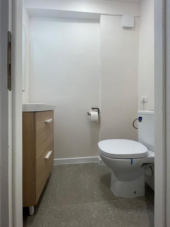 Mony Apartment *